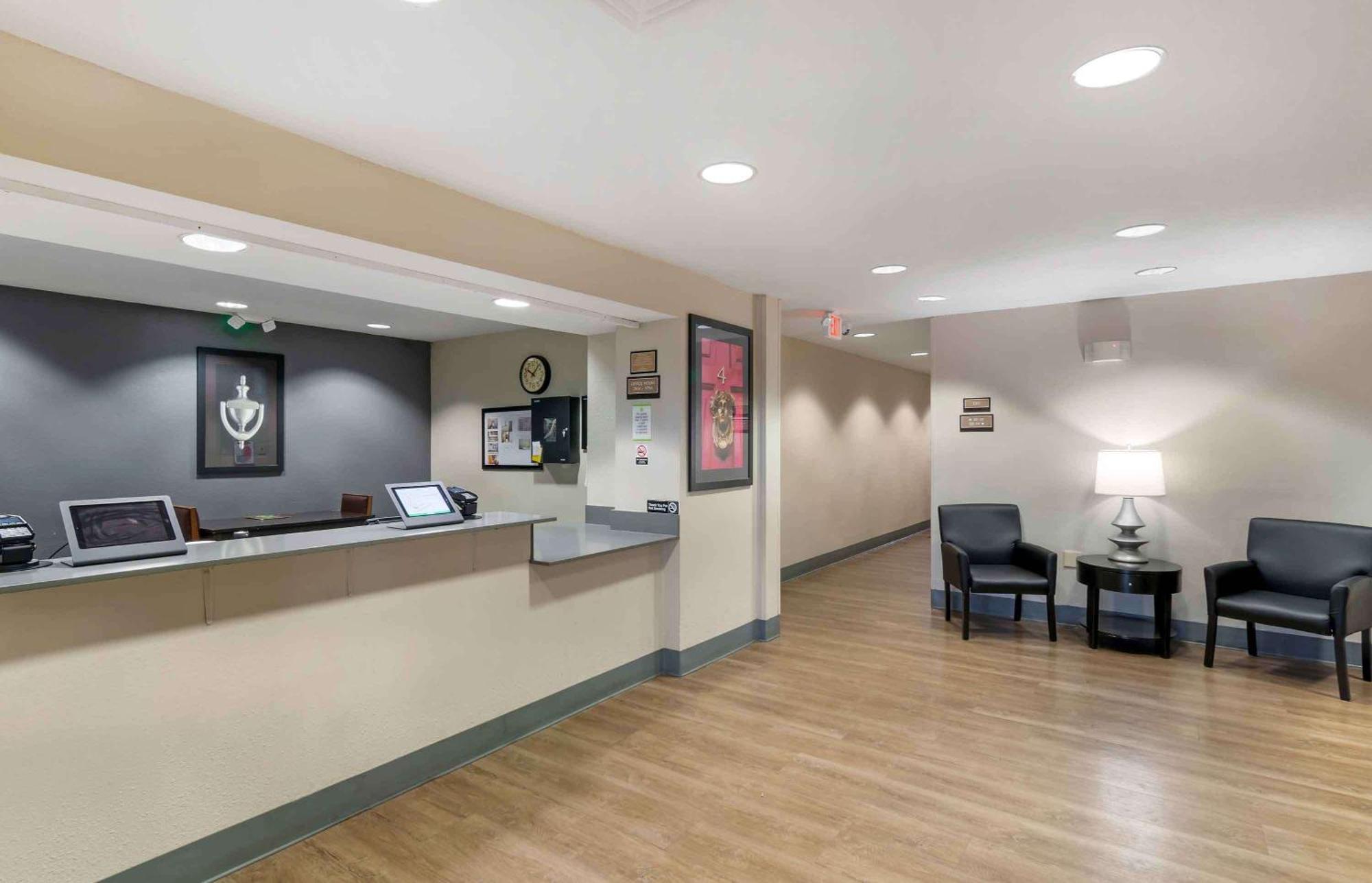 Extended Stay America Suites - Kansas City - Airport Экстерьер фото
