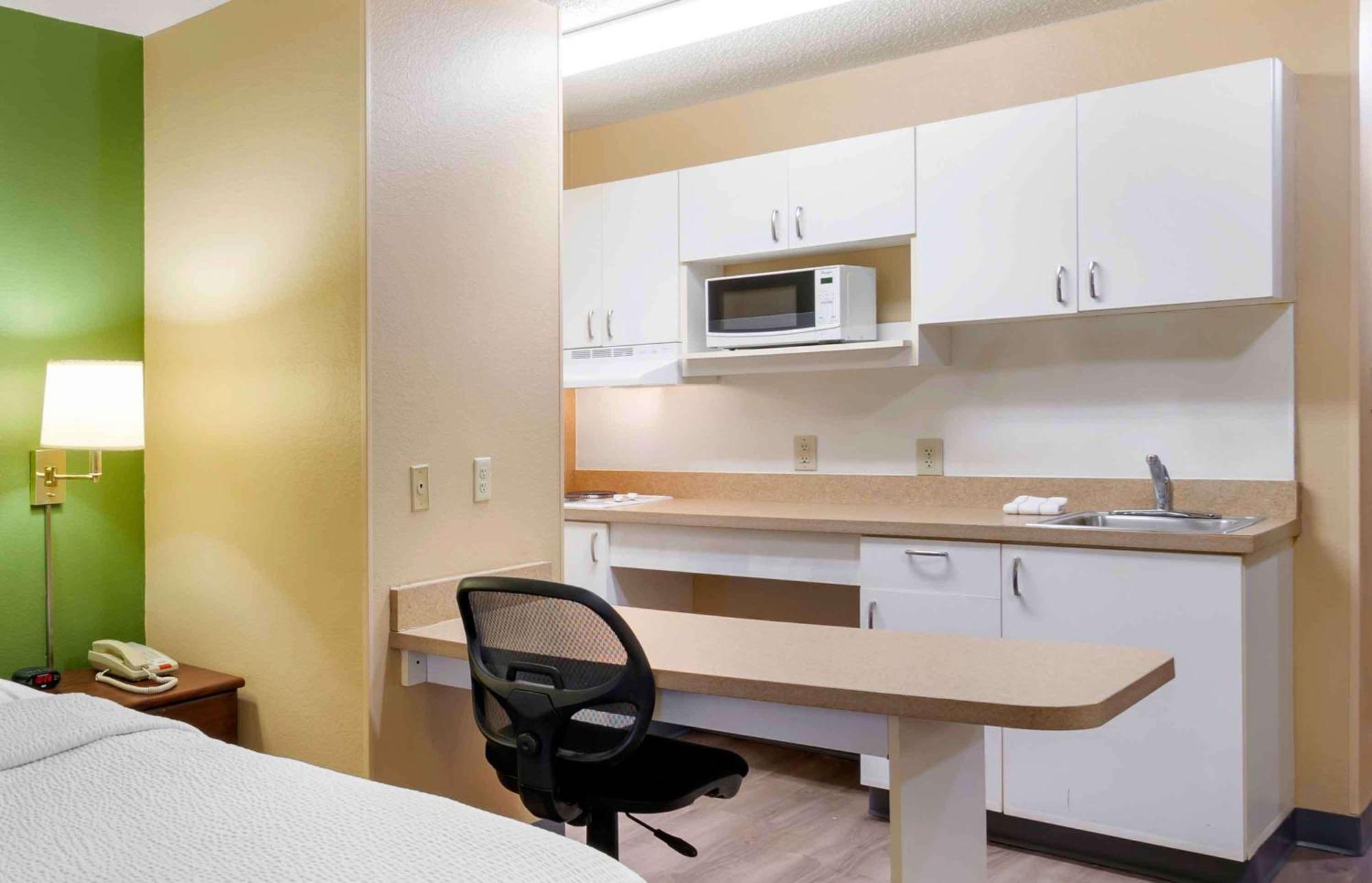 Extended Stay America Suites - Kansas City - Airport Экстерьер фото