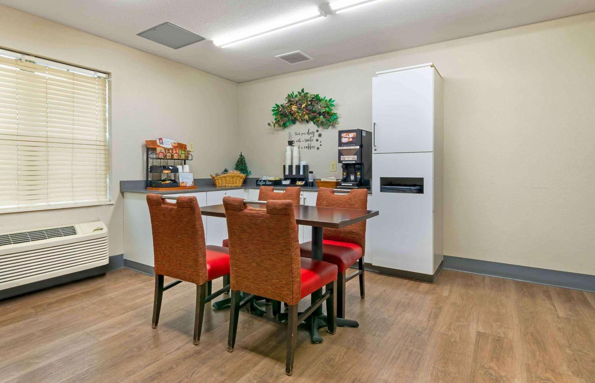 Extended Stay America Suites - Kansas City - Airport Экстерьер фото