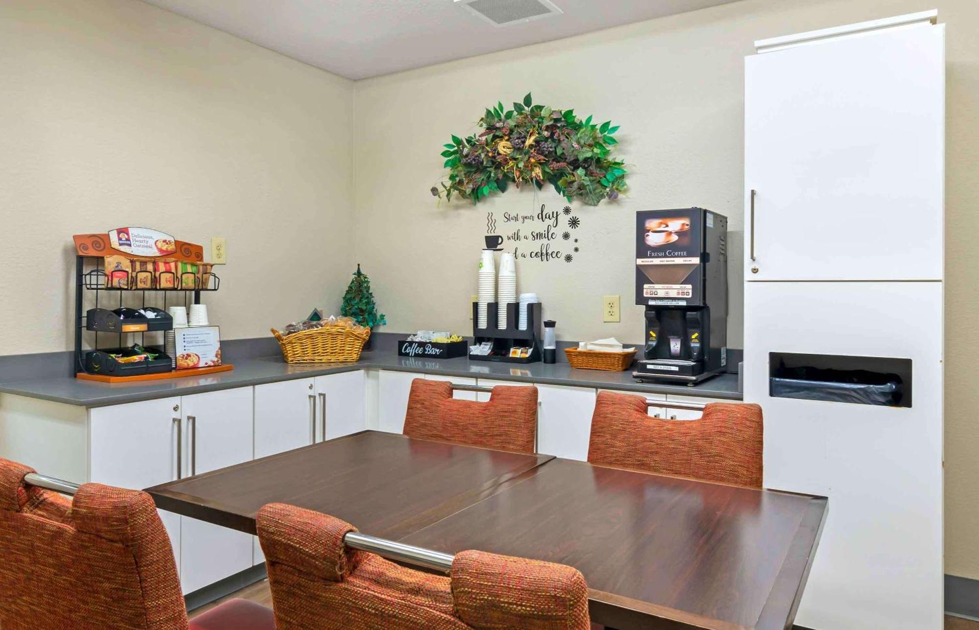 Extended Stay America Suites - Kansas City - Airport Экстерьер фото
